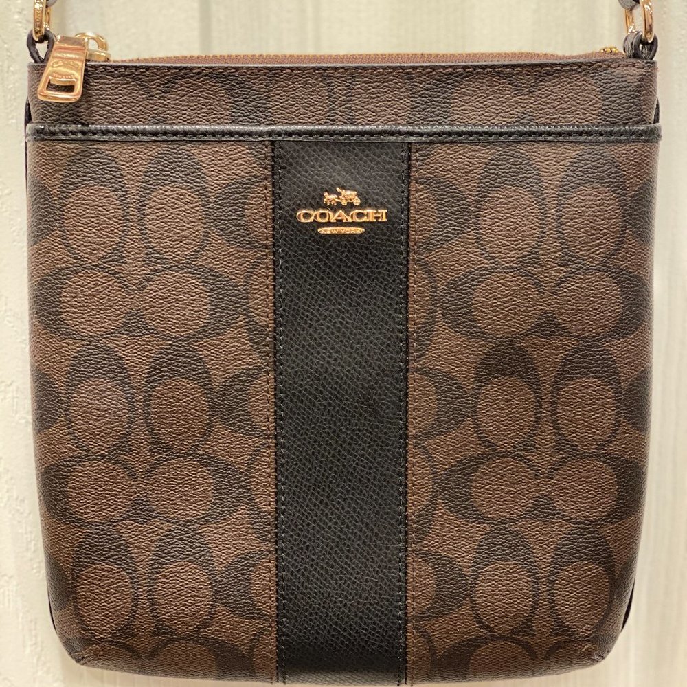 Leather Coach Ladies Crossover Messenger Purse